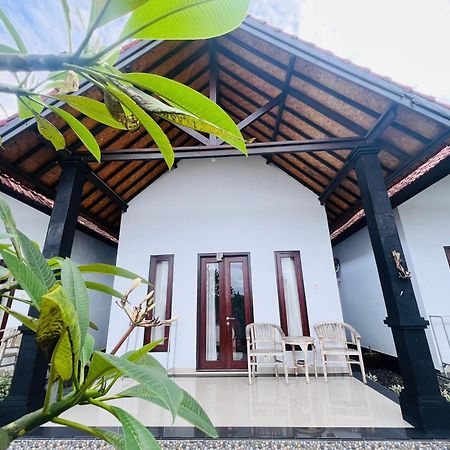 Lime Penida Cottages Toyapakeh Exterior photo